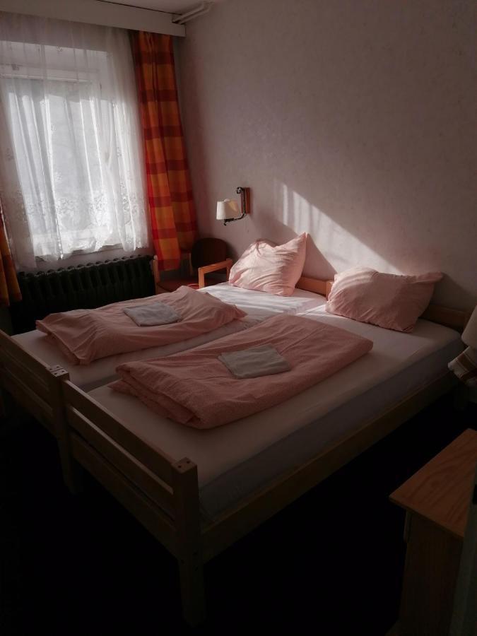 Hotel Ostalgie Ferienheim Sorgenfrei Exterior foto